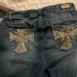 Size 31 Earl Jeans